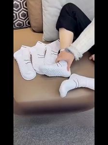 LE．200 | Sweat-Absorbent Slip-Resistant Professional Mens Mid-Calf Socks