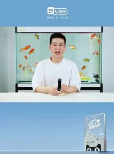 Yee | Temperature Measuring Algae Scrubbing Magnetic Cleaner
