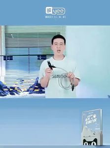 Yee | Mini Fish Tank Cleaning Tool