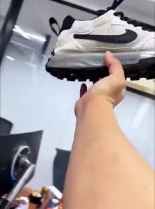 Kumpoo | Anti-Slip Shock Absorbing Breathable Professional Badminton Shoes