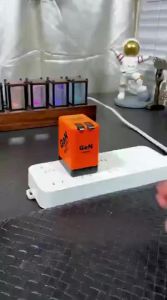W&O | GaN Charger with Retractable Cable PD Fast Charging 3 in 1