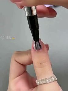 OMN | 7-in-1 Magnetic Cat Eye Gel Pen For Nail Care