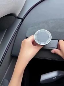 DIBOCHEPIN | Tesla Compatible Magnetic Car Phone Mount Renewed