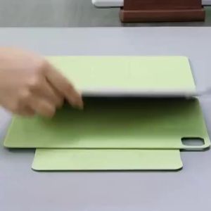 Zoyu | Elevated Rotatable Magnetic Lightweight Stand Case